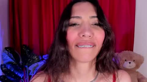 Snapshot of miss_veronica2 chatting on October 28, 1:36 pm Miss Veronica online show from October 28, 1:36 pm