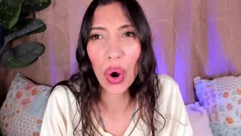 Miss Veronica online show from June 19, 2:21 pm