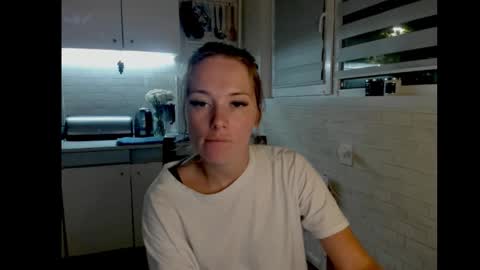 Snapshot of miss_you20 chatting on September 9, 6:51 pm miss_you20 online show from September 9, 6:51 pm