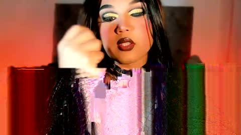 Snapshot of miss_zz chatting on April 29, 6:25 pm miss_zz online show from April 29, 6:25 pm