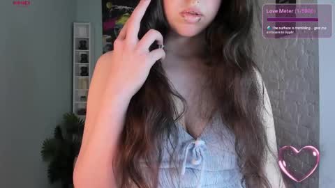 Cassie online show from May 5, 3:31 pm