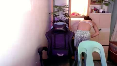 Snapshot of missalona69x chatting on March 9, 6:06 am Alona online show from March 9, 6:06 am