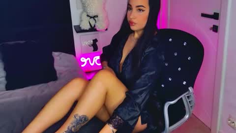 Snapshot of missameliaaa chatting on March 28, 6:51 pm Amelia online show from March 28, 6:51 pm