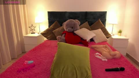 Snapshot of missangellina chatting on February 10, 5:03 am Angelina online show from February 10, 5:03 am