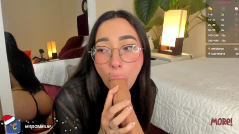 Camila Flores online show from December 19, 3:29 am