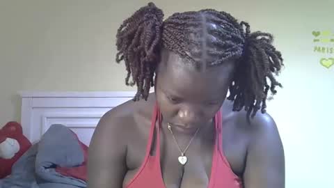 misscandy352_ online show from April 19, 6:32 pm