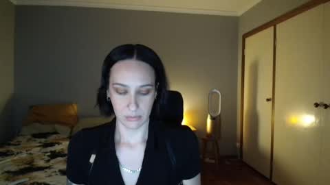 MissCarmilla444 online show from September 25, 4:05 am