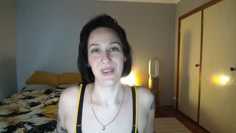 MissCarmilla444 online show from September 30, 11:32 pm