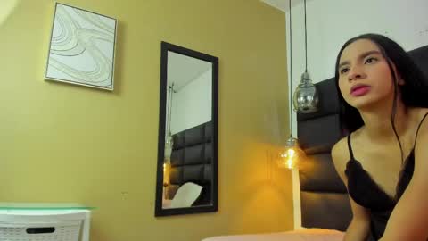 Snapshot of misscharllote chatting on May 14, 8:37 pm charllote online show from May 14, 8:37 pm
