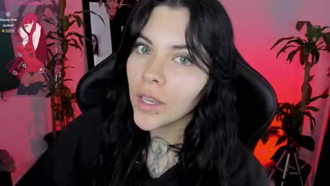 Missy Charlottte.  Hey remember to give me a thumbs up ty online show from December 17, 3:01 am