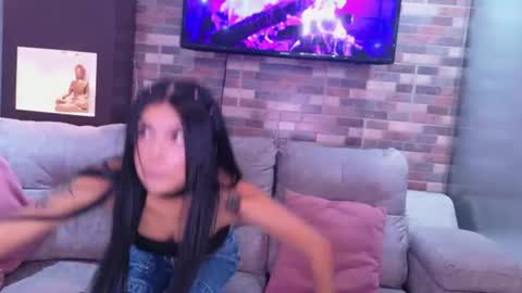 misscheelsee_as online show from July 28, 4:41 am
