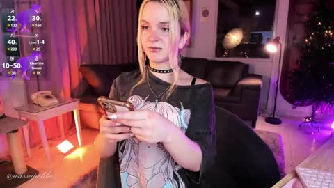 Chloe freelance model Please your thumbs up are important  online show from December 4, 12:19 am