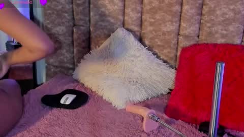 DIONNE online show from December 19, 12:01 pm