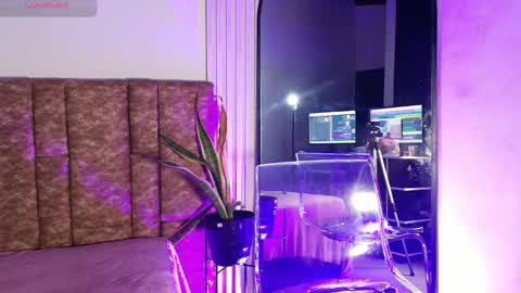 DIONNE online show from March 20, 11:15 am