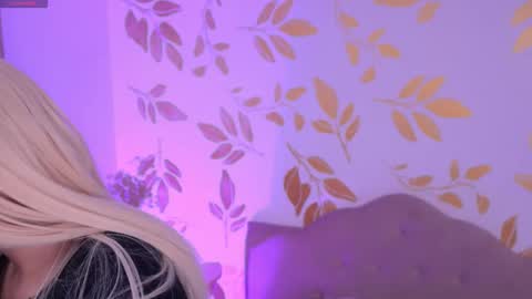 Snapshot of misselektra__ chatting on September 10, 4:45 am ELEKTRA online show from September 10, 4:45 am