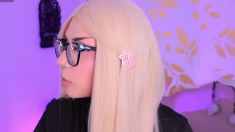 Snapshot of misselektra__ chatting on October 30, 5:09 am ELEKTRA online show from October 30, 5:09 am