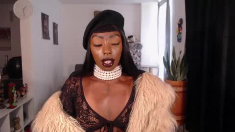 Emilie Diaz online show from April 15, 3:30 pm