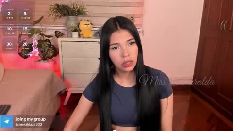 Snapshot of missesmeralda chatting on October 8, 9:34 pm Julieta Arboleda but i like call me esme online show from October 8, 9:34 pm