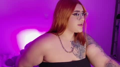 missevans_ online show from June 3, 7:41 pm