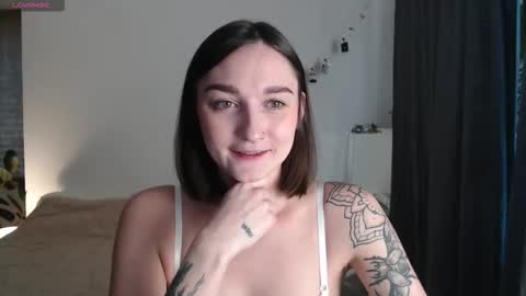 missfiti online show from December 4, 11:41 am