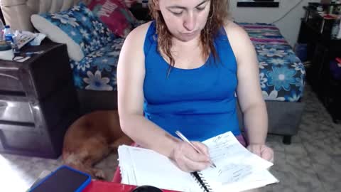 Snapshot of missgomezz_ chatting on November 27, 6:43 pm Maria Gomezz online show from November 27, 6:43 pm