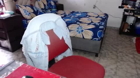 Snapshot of missgomezz_ chatting on March 6, 6:48 pm Maria Gomezz online show from March 6, 6:48 pm