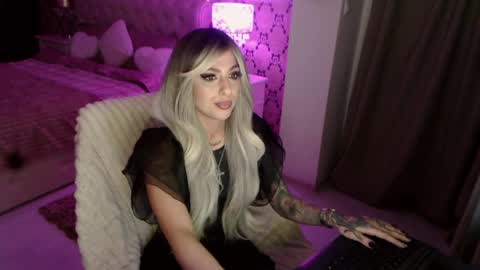 Snapshot of missjenny7 chatting on March 25, 8:48 pm MissJenny7 online show from March 25, 8:48 pm