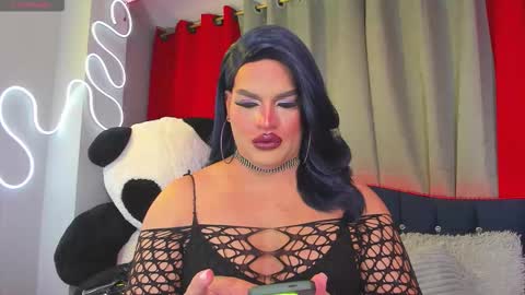 kassandra lazcano online show from November 2, 10:45 pm