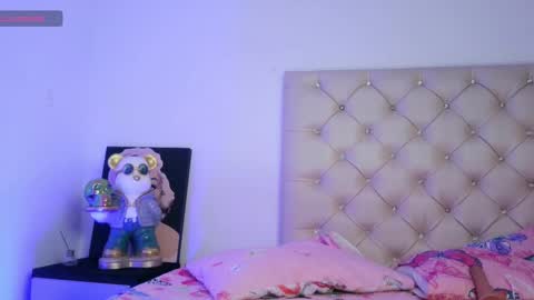 Snapshot of misskatiia chatting on January 31, 12:29 pm misskatiia online show from January 31, 12:29 pm