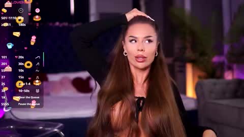 misskiarra online show from November 29, 8:06 am