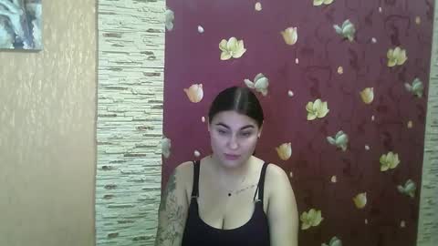 Lisa online show from December 14, 3:47 pm