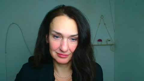 Christina online show from February 22, 1:42 pm