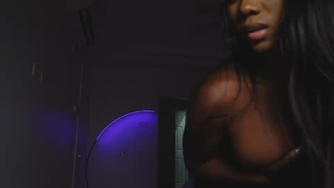 Snapshot of missksavage chatting on April 30, 8:57 pm Miss K online show from April 30, 8:57 pm