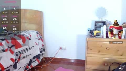 Snapshot of misslady__eva chatting on December 12, 1:28 pm eva   online show from December 12, 1:28 pm