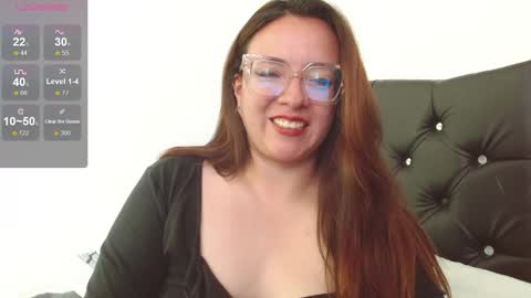 Snapshot of misslady__eva chatting on February 19, 12:33 pm eva   online show from February 19, 12:33 pm