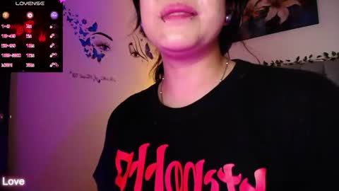 Snapshot of misslana_wn chatting on June 22, 3:25 am LanaLul online show from June 22, 3:25 am