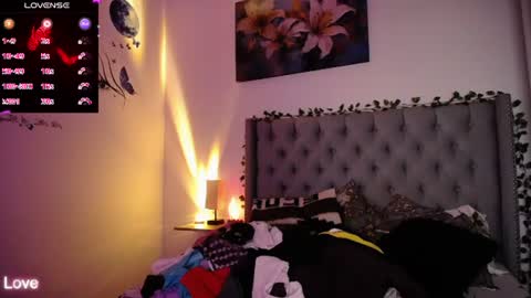 Snapshot of misslana_wn chatting on July 1, 6:26 am LanaLul online show from July 1, 6:26 am