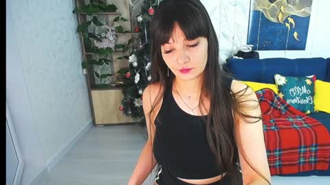 Snapshot of misslauraslim chatting on January 12, 10:34 am MissLaura online show from January 12, 10:34 am