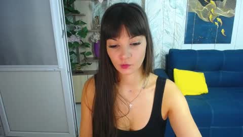 Snapshot of misslauraslim chatting on September 30, 6:51 am MissLaura online show from September 30, 6:51 am