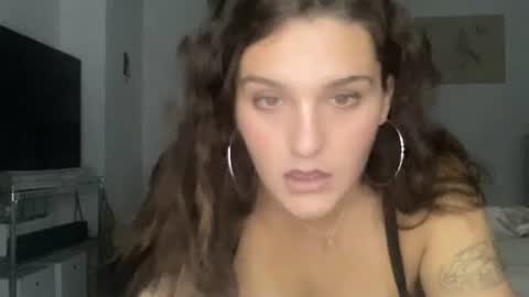 misslia101 online show from September 10, 1:16 am