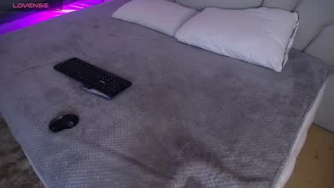 Miss Loise online show from November 27, 3:19 am