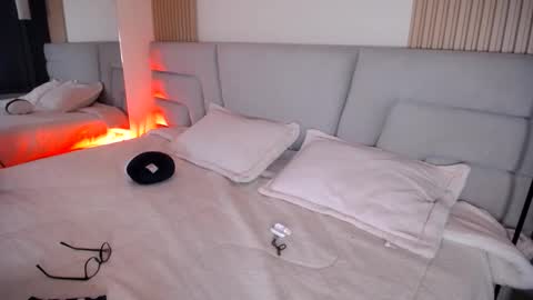 Miss Loise online show from March 26, 2:50 am