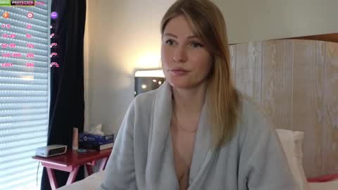 Snapshot of misslucci chatting on March 10, 9:10 am Misslucci online show from March 10, 9:10 am
