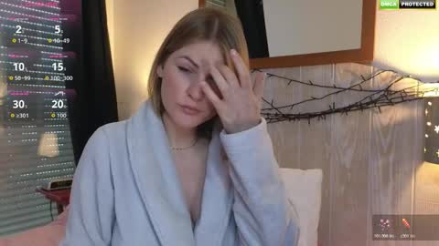 Misslucci online show from December 19, 8:32 am