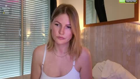 Misslucci online show from April 22, 8:39 am