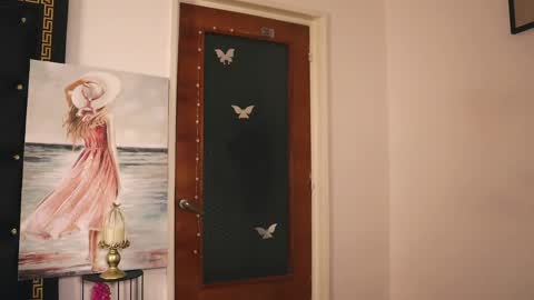 Lullu online show from April 15, 7:58 pm