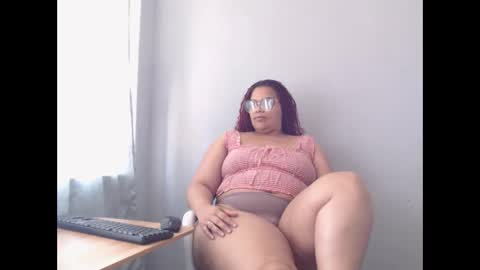 Snapshot of misslustxxx chatting on September 22, 10:39 am misslustxxx online show from September 22, 10:39 am