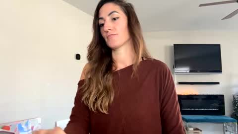 CreationQueen online show from December 4, 8:40 pm