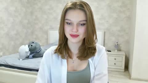 OneGoddess online show from February 11, 4:35 pm