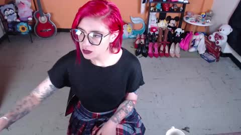 Miss Mia online show from January 28, 1:05 pm